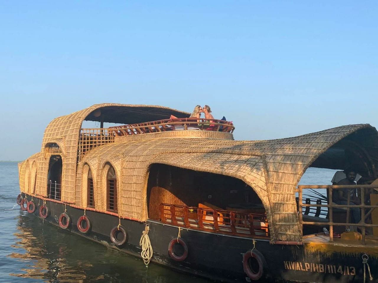 TopStays Houseboat