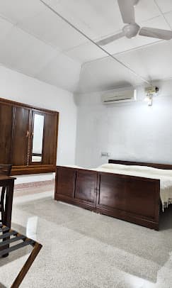210 Years Old River Heritage Homestay